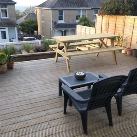 Sea Views With Large Deck One Bedroom Very Close To Beach And Town New Quay Exterior foto